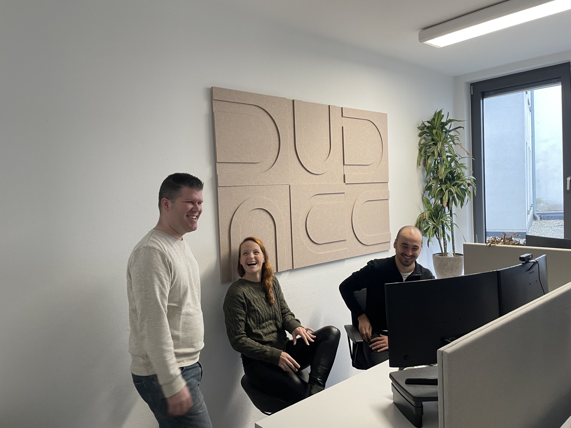 Das Cogitaris-Team im Büro in Mainz