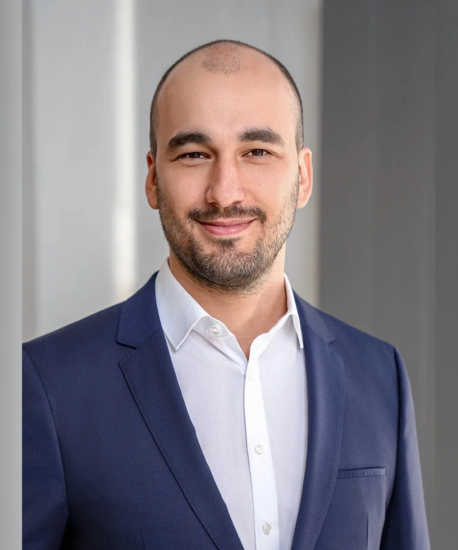 Porträt von Laurent Kurzschenkel, Experte für Kundenbefragungen & CX-Tracking