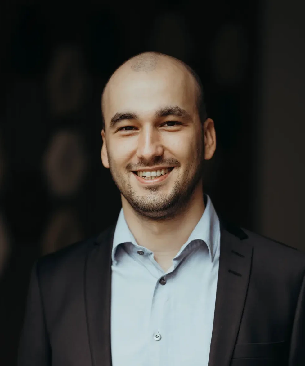 Porträt von Laurent Kurzschenkel, Experte für Kundenbefragungen & CX-Tracking